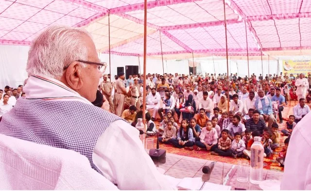करनाल के गांव से शुरू की छात्र परिवहन सुरक्षा योजना