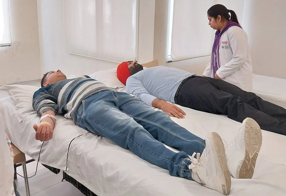 धीरूभाई अंबानी की जयंती पर ब्लड डोनेशन कैंप आयोजित