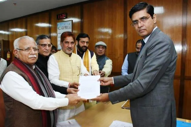 बराला ने भरा राज्यसभा चुनाव के लिए नामांकन