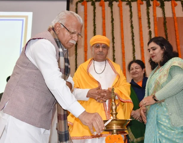 भौतिक निर्माण से पहले व्यक्ति निर्माण आवश्यक - मनोहर लाल