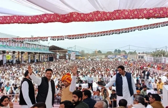 देश और प्रदेश की राजनीति में बदलाव की जरूरत - सुरजेवाला