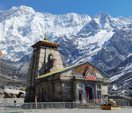 चारधाम यात्रा के लिए राज्य सरकार ने कसी कमर