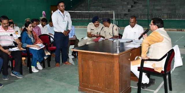 मुख्यमंत्री ने पेयजल एवं बाढ सुरक्षा कार्यों पर की मैराथन मीटिंग