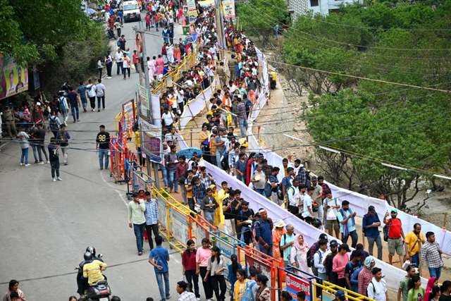 कैंची धाम में जुटी रिकॉर्ड भीड़ के मैनेजमेंट से सरकार खुश