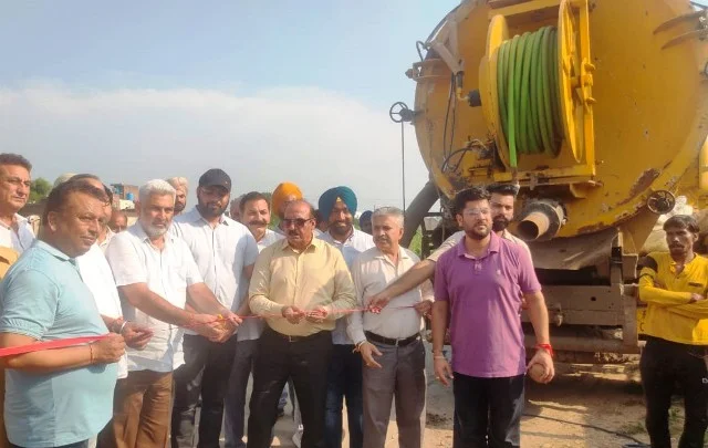 पठानकोट सिटी में की जाएगी सीवरेज की सफाई - मंत्री