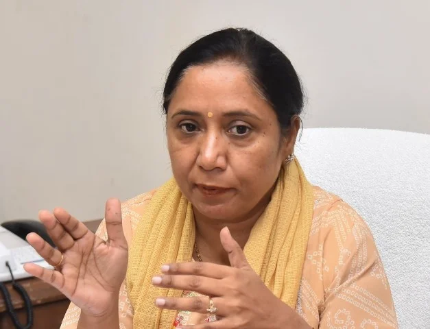 पिछड़ी श्रेणियों व आर्थिक रूप से कमजोर वर्गों के लिए पैसा जारी