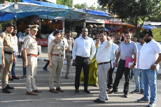 डीसी ने लिया नवरात्र मेले की तैयारियों का जायजा