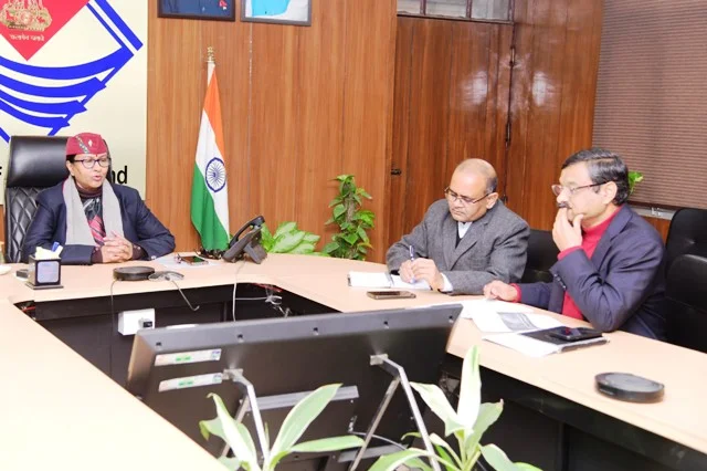 दुनियाभर में मौजूद उत्तराखंड के प्रवासी ले रहे हैं राज्यों में गांवों को गोद