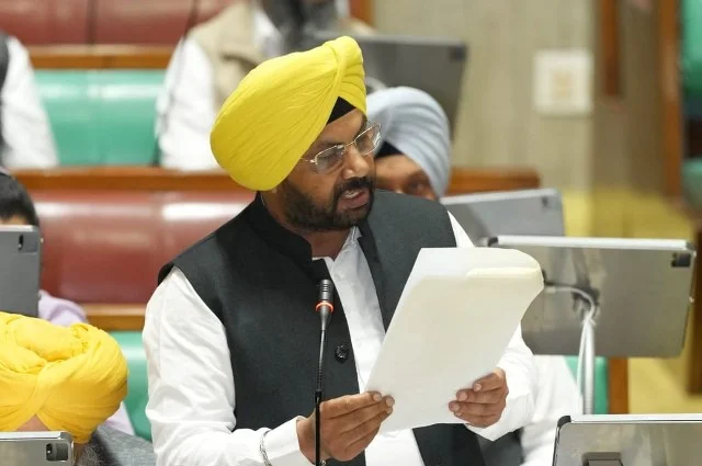 धुंध के मौसम में सड़क हादसों को रोकने बनाई योजना - मंत्री