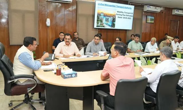 मुख्य सचिव ने यातायात संकुलन दूर करने के लिए कहा - 'योजना को धरातल पर उतारें'