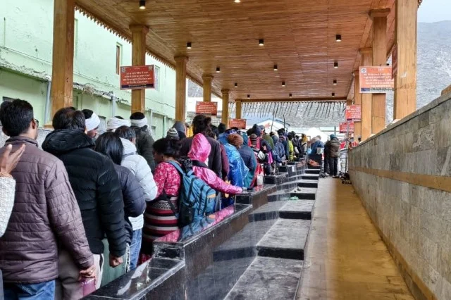 केदारनाथ यात्रा से स्थानीय महिला समूहों और व्यापारियों को हो रहा लाभ