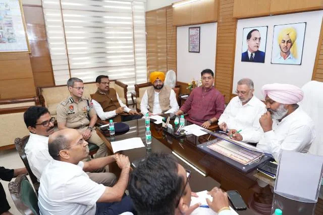 चीमा की अध्यक्षता में बैठक, नशा मुक्ति के लिए उठाए गए ठोस कदम