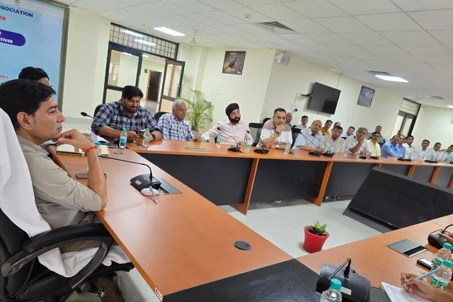 देहरादून में हुई बैठक, उत्तराखंड बनेगा देश का फार्मा हब