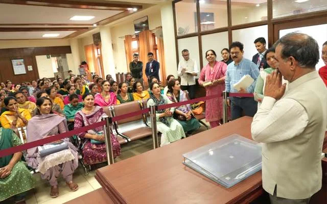 मुख्यमंत्री सुक्खू ने पशु एवं कृषि सखी संघ को दिया आश्वासन