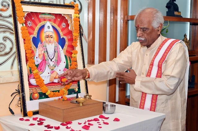 संत कबीर के आदर्शों को याद करते हुए राज्यपाल ने दी शुभकामनाएं