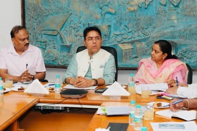 मार्च 2026 तक पंजाब की सरकारी इमारतें सौर ऊर्जा से होंगी रोशन