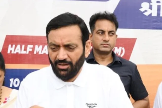 कांग्रेस झूठ फैलाने में लगी, पारदर्शी है मतदान प्रणाली – सीएम