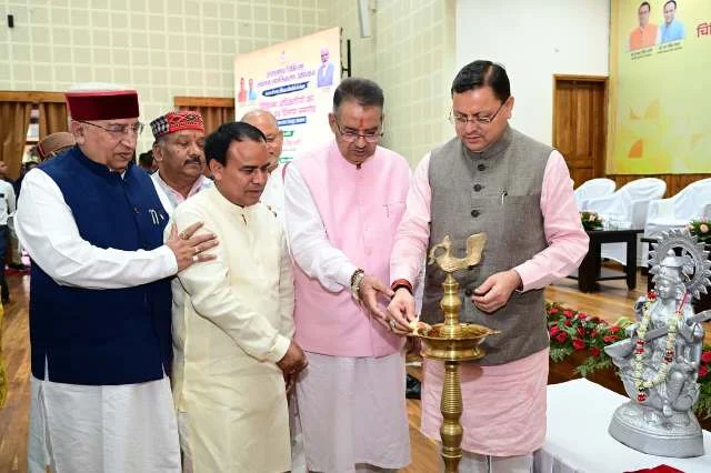 नवनियुक्त डॉक्टरों को CM धामी ने दी शुभकामनाएं