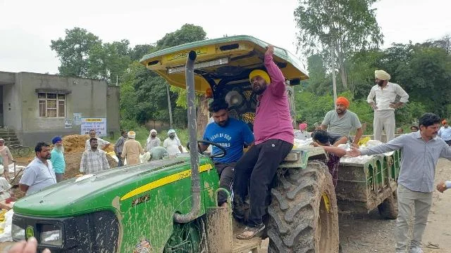 बाढ़ प्रभावित क्षेत्रों में पंजाब सरकार की राहत कवायद तेज़