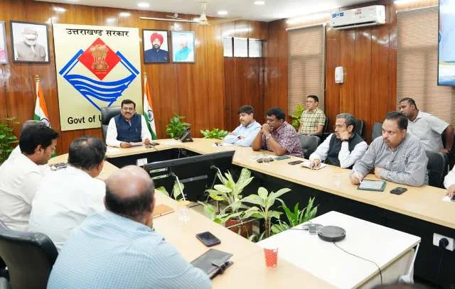 मुख्य सचिव की बैठक में रेलवे संबंधी मुद्दों पर हुई गहन चर्चा