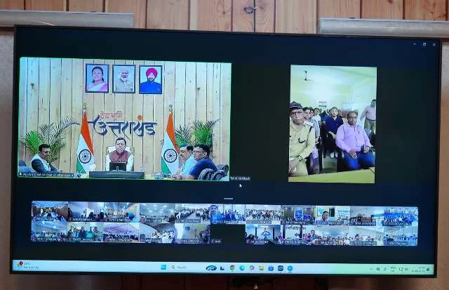 सीएम धामी ने वर्चुअल माध्यम से जनता से किया संवाद