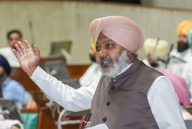 हरपाल सिंह चीमा की पहल पर विधानसभा में सर्वसम्मति