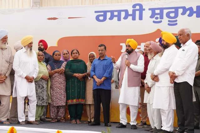 तीर्थ यात्रा योजना के दूसरे चरण की शुरुआत, शहीद गुरु तेग बहादुर को नमन