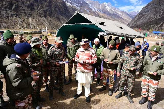 पिथौरागढ़ के मिलम गांव में सीएम धामी ने ITBP के जज्बे को किया सलाम