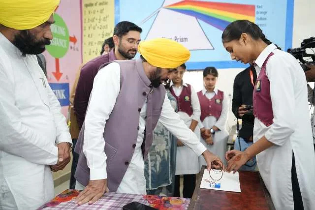 विद्यार्थियों से संवाद में मान बोले—पंजाब का हर युवा भविष्य का निर्माता बनेगा