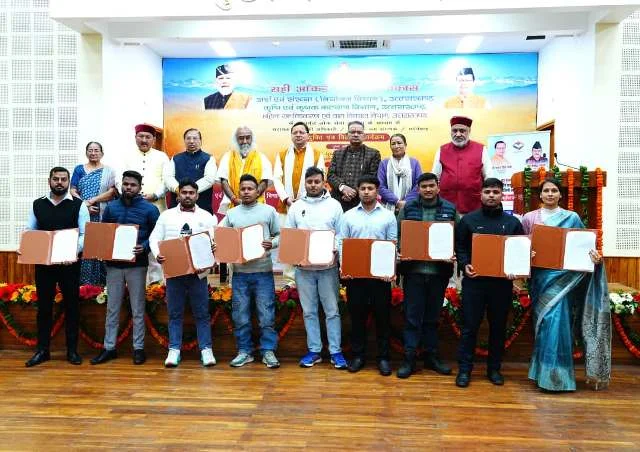 नवनियुक्त अभ्यर्थियों को सीएम धामी की शुभकामनाएँ