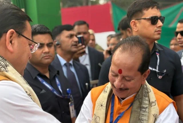 बिहार के शपथ ग्रहण में उत्तराखंड CM धामी की उपस्थिति, जताई शुभेच्छा