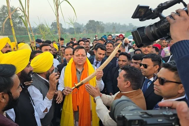 सीएम धामी हल्द्वानी पहुंचे, किसानों ने समर्थन मूल्य बढ़ोतरी को बताया ऐतिहासिक कदम