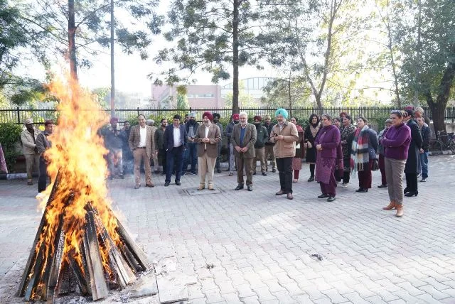 फसल उत्सव लोहड़ी पर अनाज भवन में सांस्कृतिक कार्यक्रम आयोजित