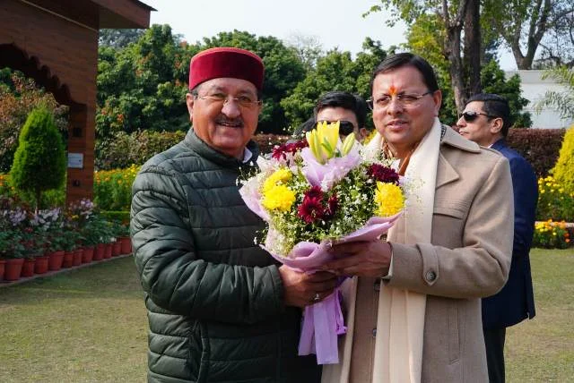 मुख्यमंत्री आवास में नववर्ष मिलन, विभिन्न क्षेत्रों से पहुंचे लोग