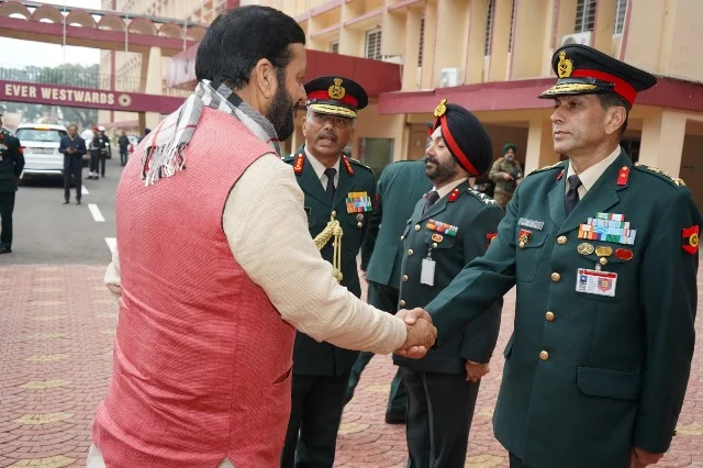 वेस्टर्न कमांड दौरे में सीएम ने जाना भारतीय सेना की परिचालन विरासत