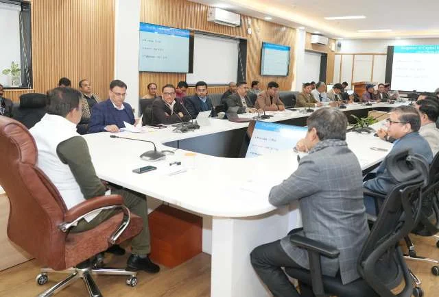 व्यय योजनाओं की समीक्षा, फंड उपयोग में तेजी पर जोर