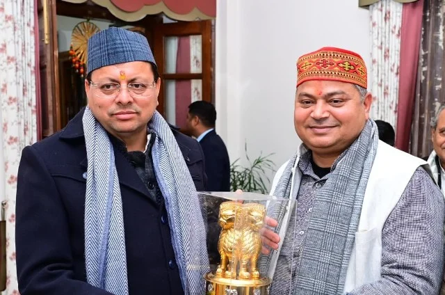 सीएम धामी और केंद्रीय मंत्री के बीच जल योजनाओं को लेकर सकारात्मक बातचीत