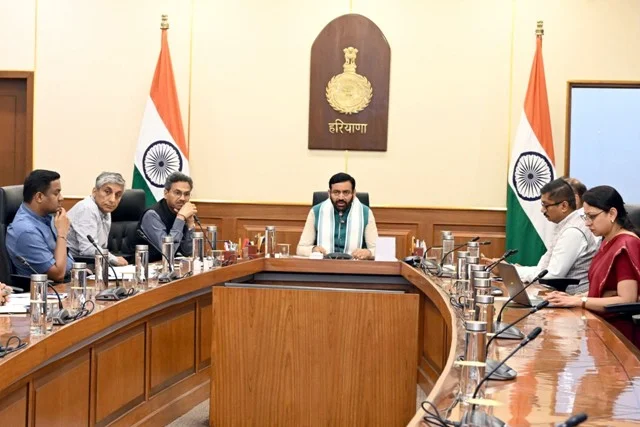 आमजन को राहत देने पर फोकस, पेट्रोलियम उपलब्धता बनाए रखने का भरोसा