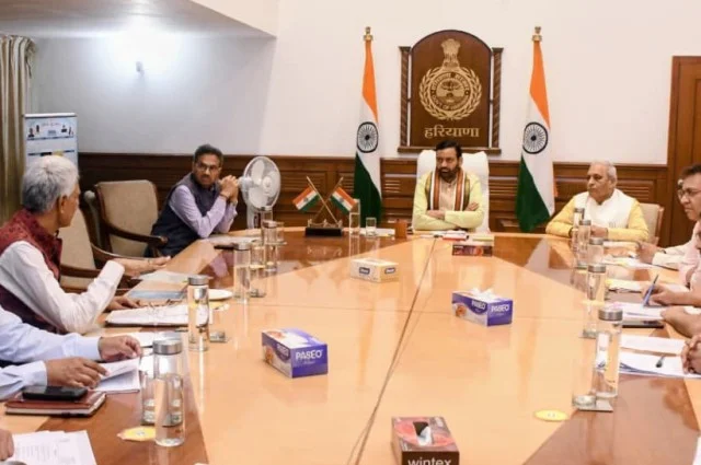 संसाधनों के बेहतर उपयोग पर जोर, CM ने अधिकारियों को दिए निर्देश