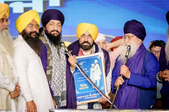 कंढी क्षेत्र के विकास को गति, सीएम मान ने कई परियोजनाएं शुरू की