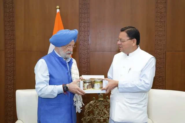 चारधाम यात्रा की तैयारियों को लेकर केंद्र-राज्य के बीच समन्वय पर चर्चा