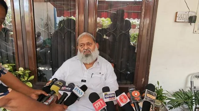 झंडा फहराने के बाद अनिल विज ने पार्टी के सिद्धांतों को किया रेखांकित