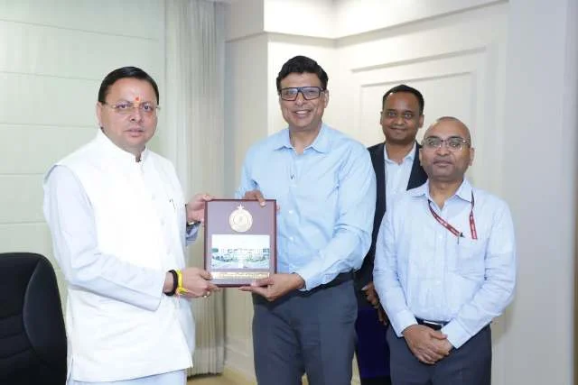 सीमावर्ती क्षेत्रों में आवागमन और बुनियादी ढांचे के विकास पर विस्तृत मंथन