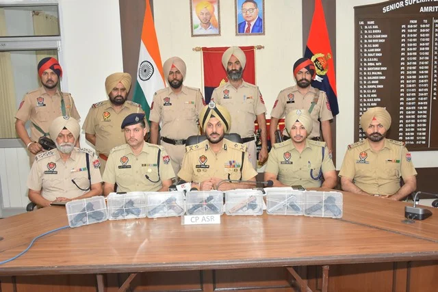 सुरक्षा अभियान के तहत पुलिस को बड़ी सफलता, आधुनिक पिस्तौल बरामद