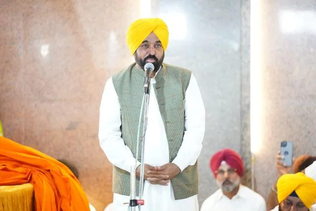 जागत जोत श्री गुरु ग्रंथ साहिब सत्कार कानून को लेकर मुख्यमंत्री ने किया ईश्वर का धन्यवाद