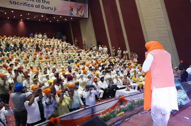 अन्याय के खिलाफ खड़े रहने की प्रेरणा देता है गुरु अर्जन देव जी का जीवन - CM