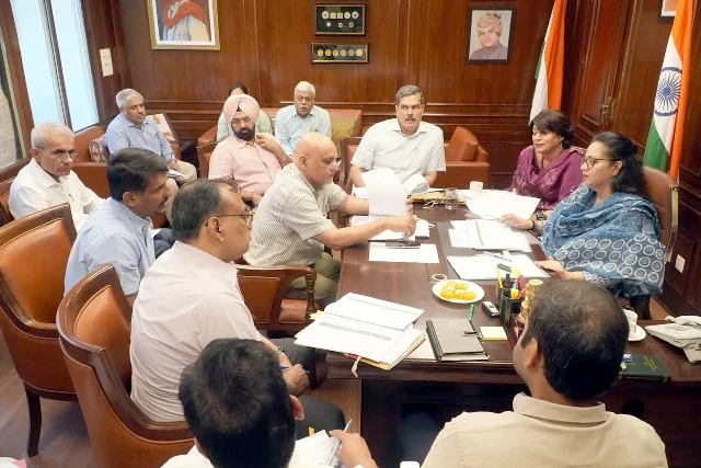 कन्या भ्रूण हत्या को सामाजिक और कानूनी अपराध बताते हुए मंत्री ने जताई गंभीर चिंता
