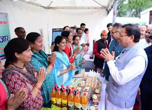 किसानों को भविष्य की चुनौतियों के प्रति जागरूक कर कृषि संरक्षण का संदेश दिया गया