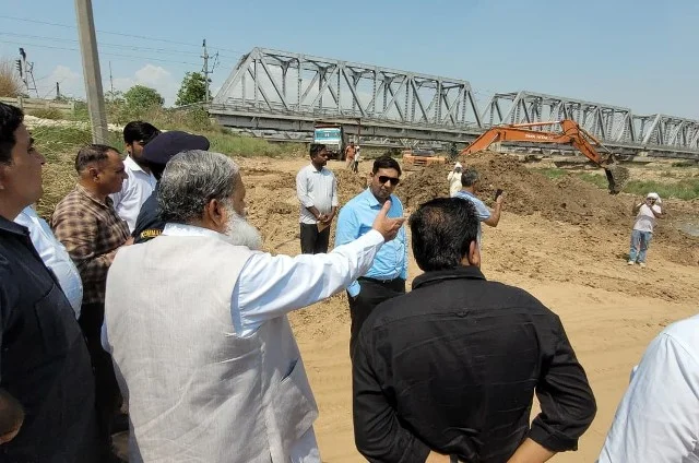 संभावित बाढ़ से निपटने के लिए सरकार सतर्क, तैयारियों पर ऊर्जा मंत्री की पैनी नजर