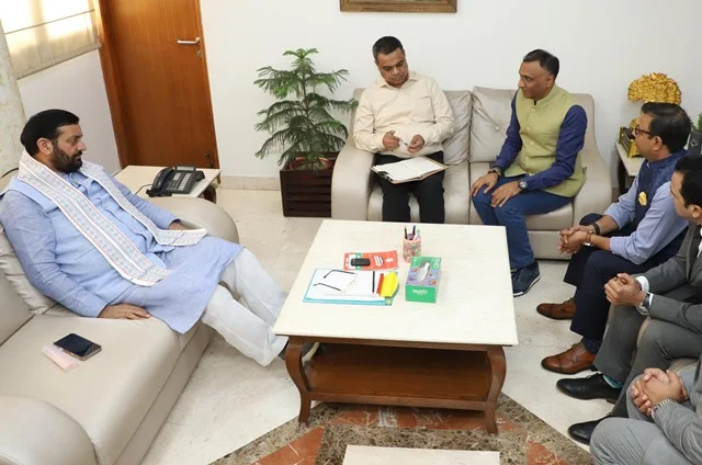 सैनी ने फ्लिपकार्ट के साथ कारोबारी सहयोग बढ़ाने की संभावनाओं पर की बातचीत